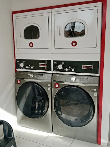 Okaasan Laundry Cirendeu 05
